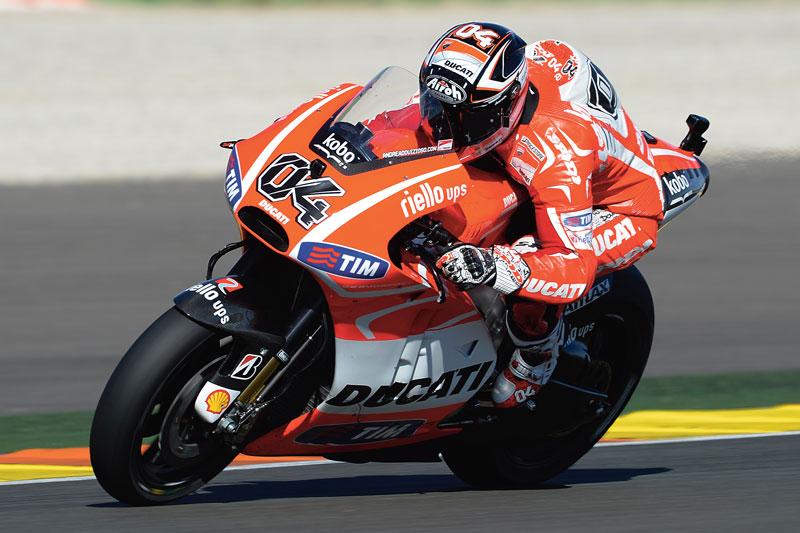 Dovizioso  in pista  e fuori