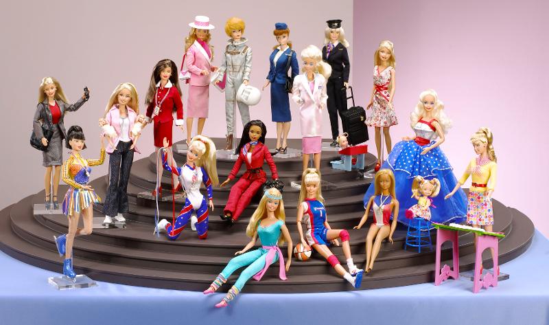 La bambola della Mattel ha partecipato da sempre al progresso sociale e culturale mondiale, contribuendo anche alla lotta agli stereotipi di genere