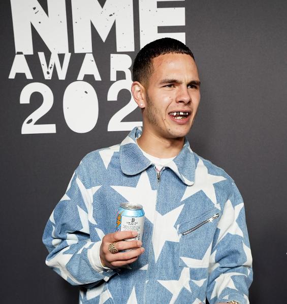 Slowthai accusato di stupro, compare in tribunale