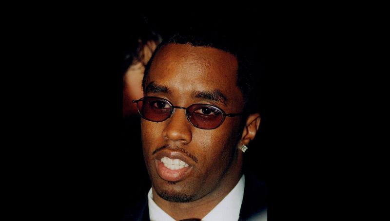 “Costretto a sfilare con una maschera fallica”, ai freak offs di Diddy anche LeBron James e Jay-Z