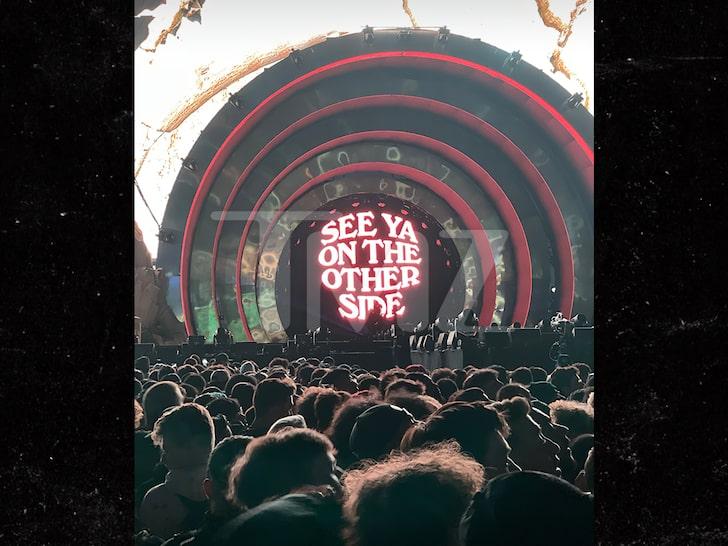 Travis Scott e Drake sotto inchiesta per l’Astroworld Festival