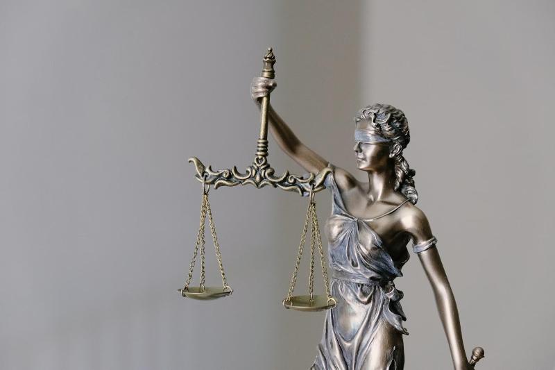 Diritto internazionale: baluardo di speranza o illusione collettiva?