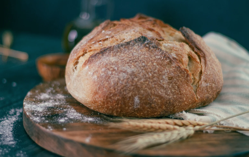 Il cibo sui social: dai banchetti impressionanti dei mukbang al pane fatto in casa