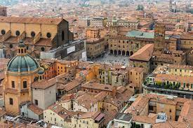 Bologna. I liceali e il futuro della città