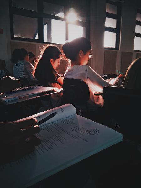 Maturità 2022, possibili tracce e consigli su come affrontare la prima prova