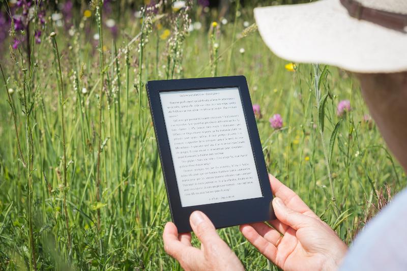 L'E-book spazzerà via i libri cartacei?