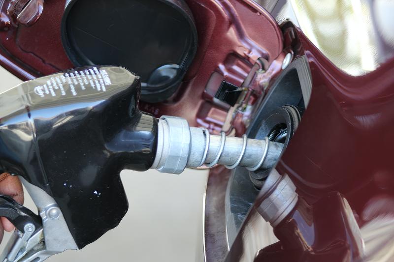 Perché ora la benzina costa così tanto?