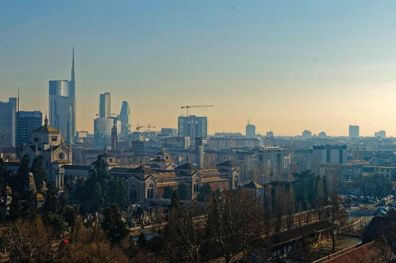 Come sono cambiate le città, Milano rivoluziona lavoro e servizi