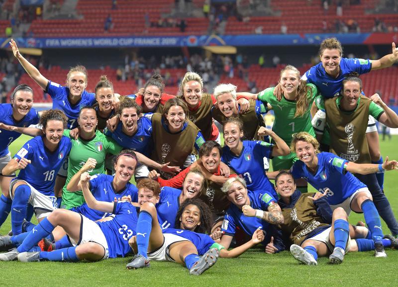 Calcio femminile, dal boom di inizio secolo alla rinascita dopo i Mondiali 2019