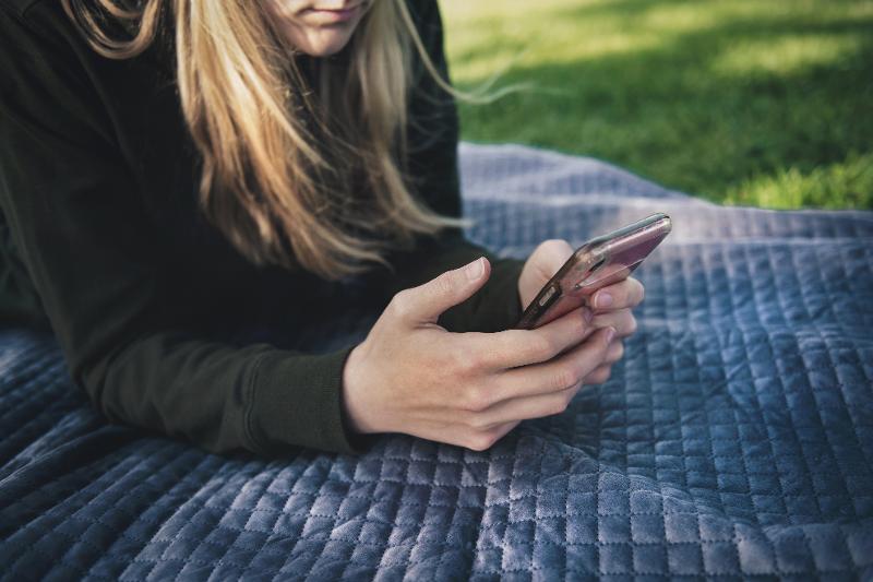 Come cambiano i rapporti interpersonali a causa dei social?