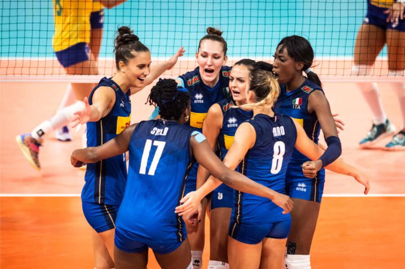 Europei di volley femminile: l'Italia batte la Francia e va in semifinale