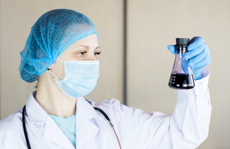 Materie STEM: ancora poche donne tra i banchi