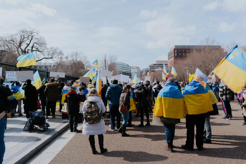 Il ritardo della consegna delle armi in Ucraina