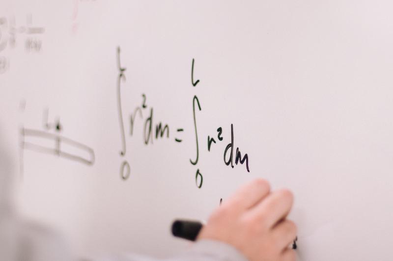 Ambrosio, direttore Normale di Pisa: "Matematica? Una materia per giovani"