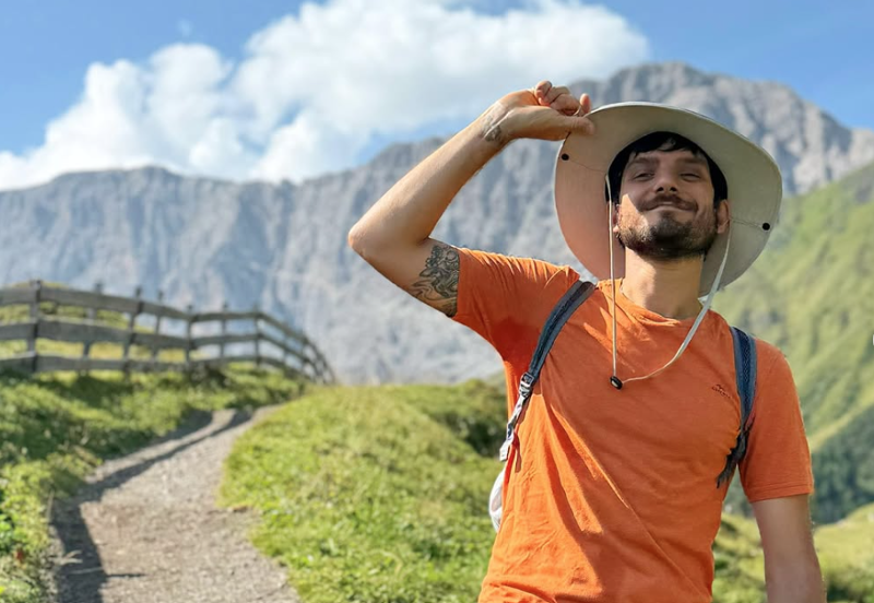 Claudio Colica risponde alle domande "scomode" dei giovani speaker di Jolly Roger